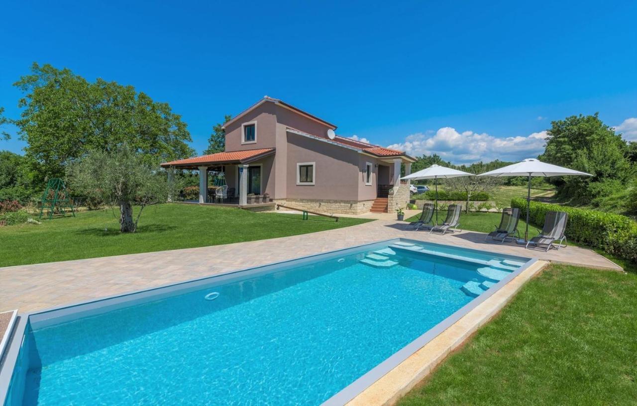 Holiday House Vita Tinjan Екстериор снимка