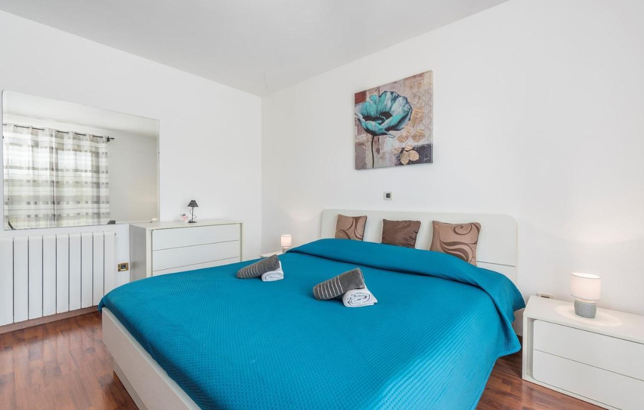 Holiday House Vita Tinjan Екстериор снимка